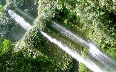 Wisata ke Air Terjun Sendang Gila di Lombok