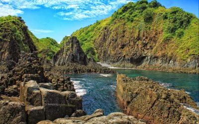 Pemandangan Pantai Semeti Lombok via wisatadilombok.com
