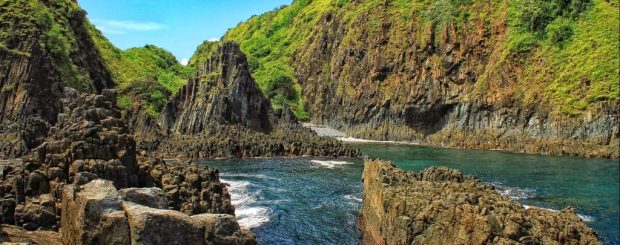 Pemandangan Pantai Semeti Lombok via wisatadilombok.com